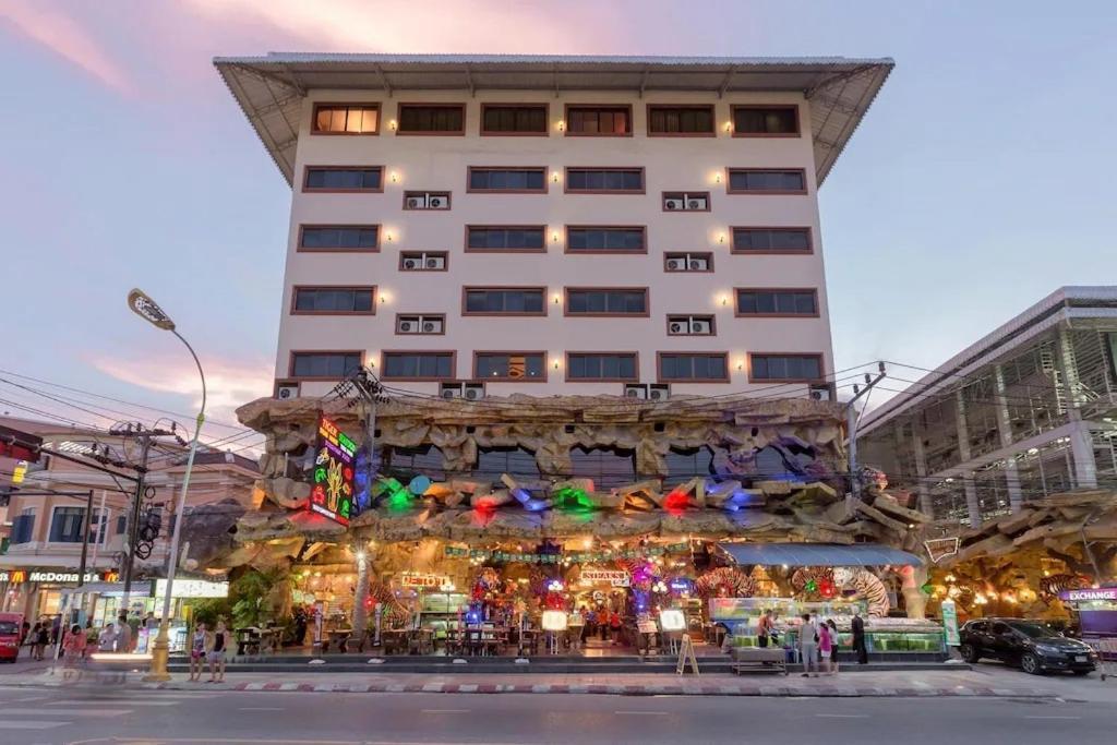Tiger Complex By Eyg Hotel Patong Eksteriør billede